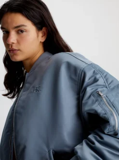Calvin Klein Giacca Bomber In Rasatello Di Nylon Oversize -Offerta Economica Calvin Klein J20J221082 PN6 alternate3