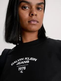 Calvin Klein T-shirt Slim Con Logo In Stile College -Offerta Economica Calvin Klein J20J221632 BEH alternate3