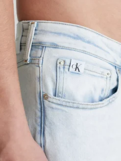 Calvin Klein Slim Tapered Jeans -Offerta Economica Calvin Klein J30J322832 1AA alternate2