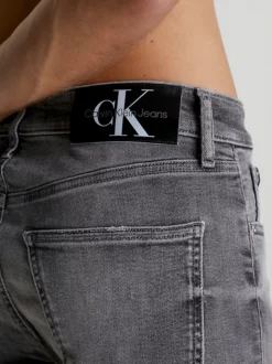 Calvin Klein Skinny Jeans -Offerta Economica Calvin Klein J30J322838 1BZ alternate2