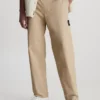 Calvin Klein Chino Pratici Dal Taglio Dritto Con Cintura 1 Calvin Klein Chino Pratici Dal Taglio Dritto Con Cintura -Offerta Economica Calvin Klein J30J322920 PF2 main