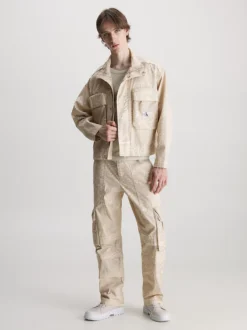 Calvin Klein Giacca Corta Multitasche Con Zip Integrale In Twill Di Cotone 10 Calvin Klein Giacca Corta Multitasche Con Zip Integrale In Twill Di Cotone -Offerta Economica Calvin Klein J30J322944 0F4 alternate3