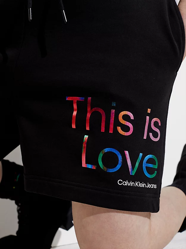 Calvin Klein Pantaloncini Da Tuta Unisex - Pride 7 Calvin Klein Pantaloncini Da Tuta Unisex - Pride - immagine 5